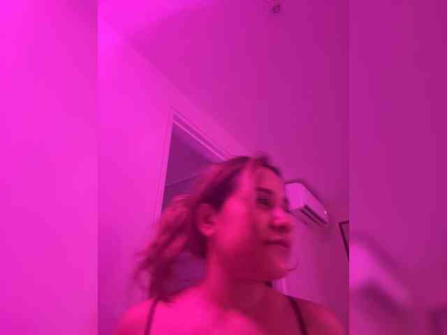 LittleToxic webcam
