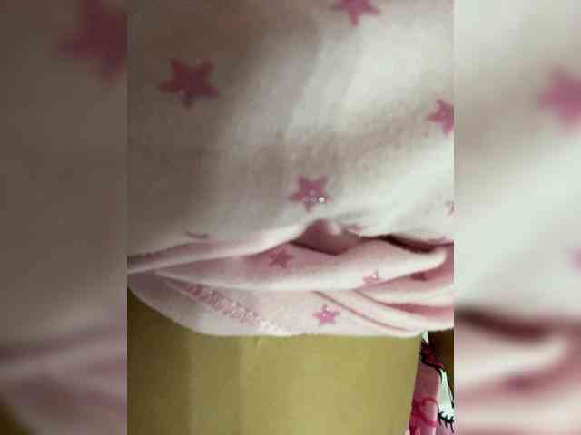 LittleToxic webcam