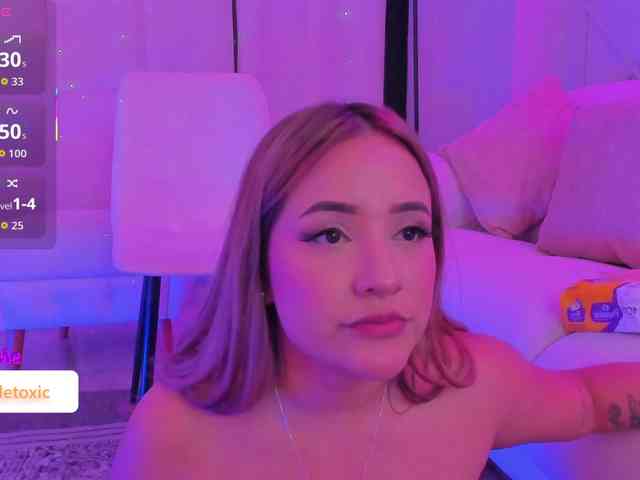 LittleToxic webcam
