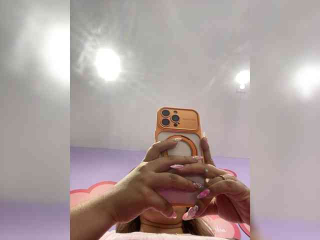 LittleToxic webcam