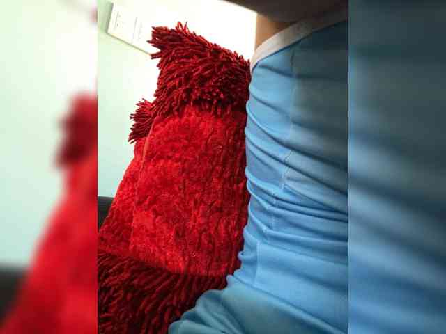 LittleToxic webcam