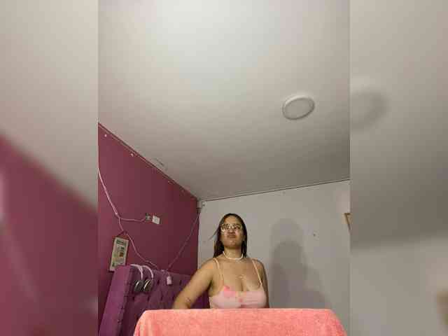 LittleToxic webcam