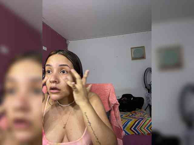 LittleToxic webcam