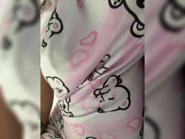 LittleToxic webcam