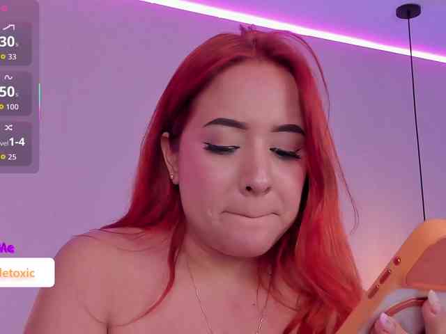 LittleToxic webcam