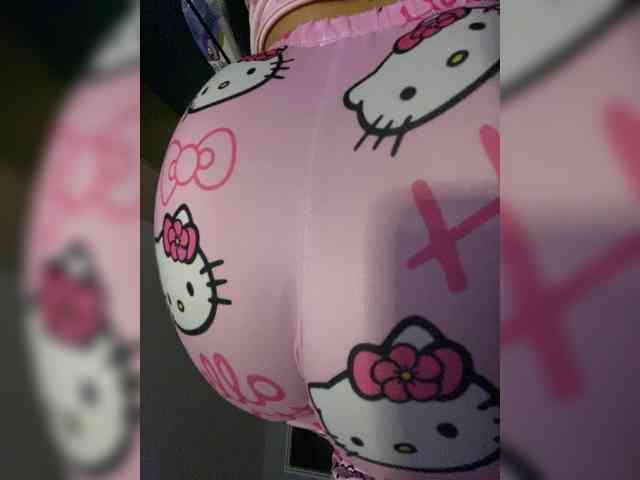 LittleToxic webcam