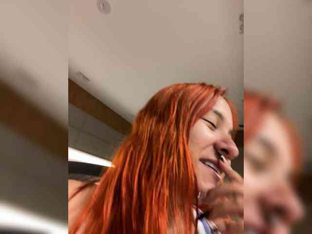 LittleToxic webcam