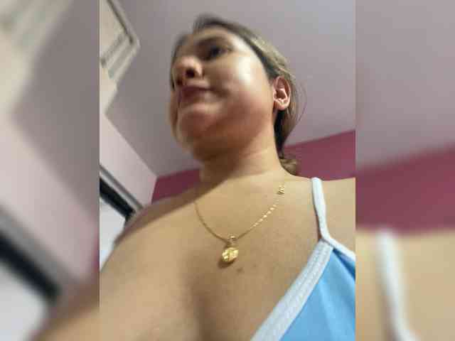LittleToxic webcam