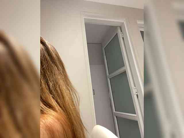 LittleToxic webcam