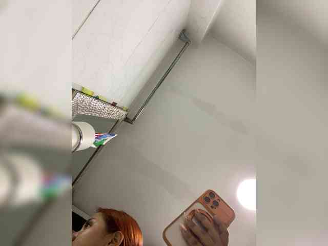 LittleToxic webcam