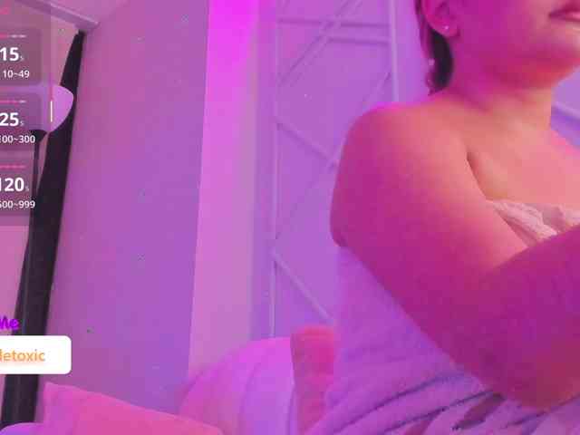 LittleToxic webcam