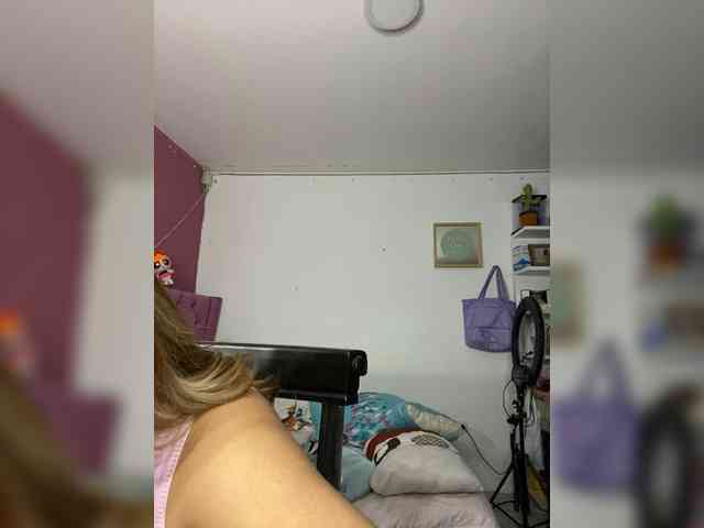 LittleToxic webcam