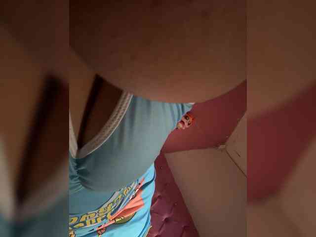LittleToxic webcam
