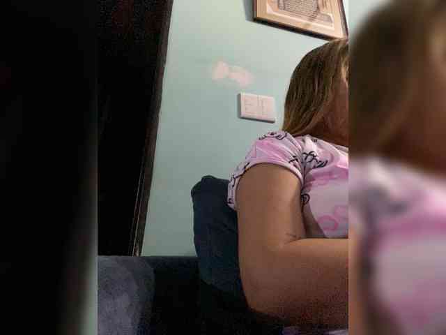 LittleToxic webcam