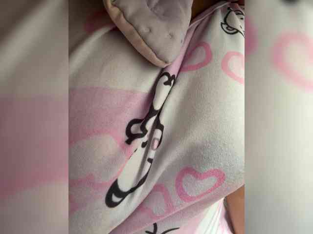 LittleToxic webcam