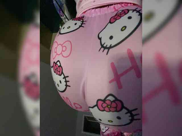 LittleToxic webcam