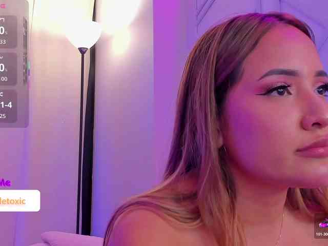 LittleToxic webcam
