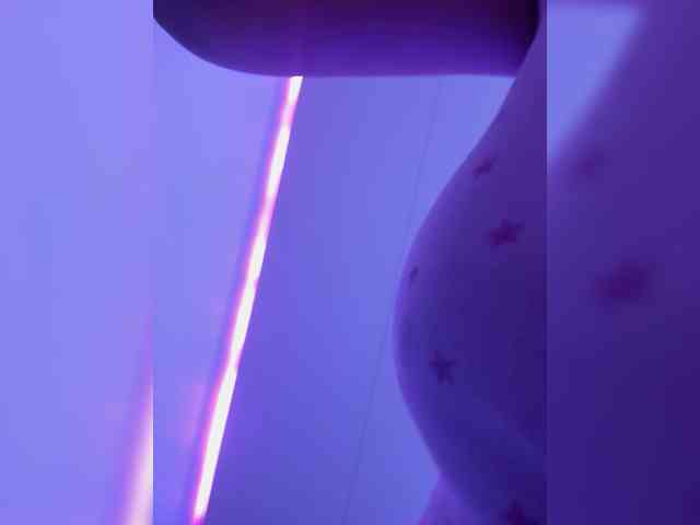 LittleToxic webcam