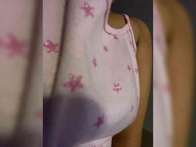 LittleToxic webcam