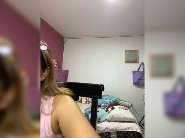 LittleToxic webcam