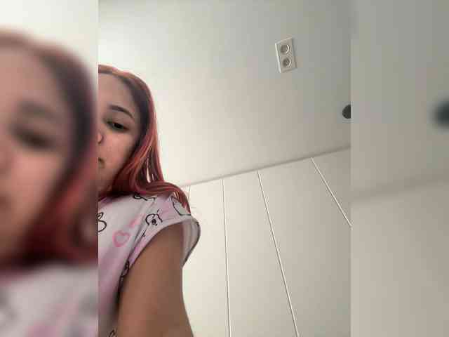 LittleToxic webcam
