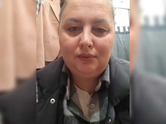 OlgaSaphire live cam preview