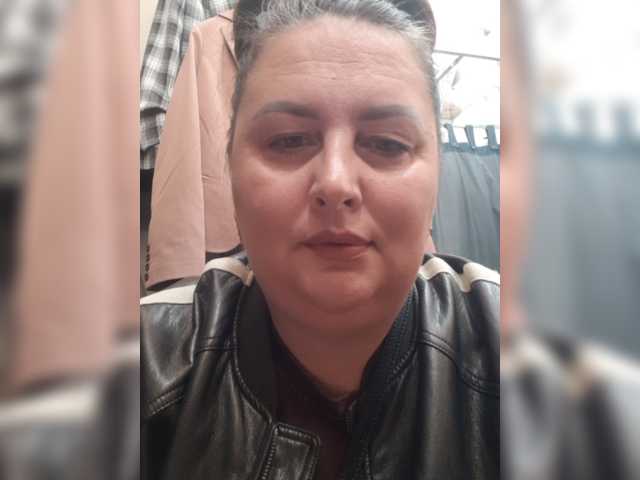 OlgaSaphire live cam preview