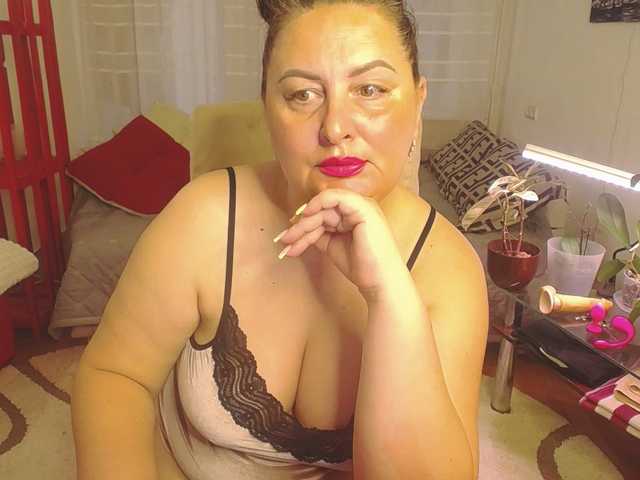 OlgaSaphire live cam on BongaCams