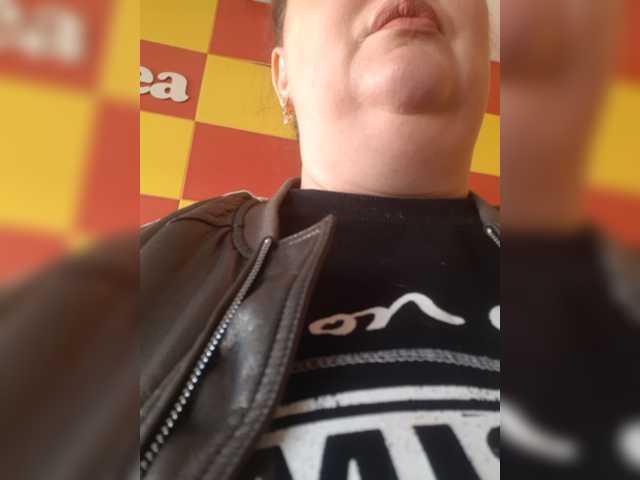 OlgaSaphire live cam preview