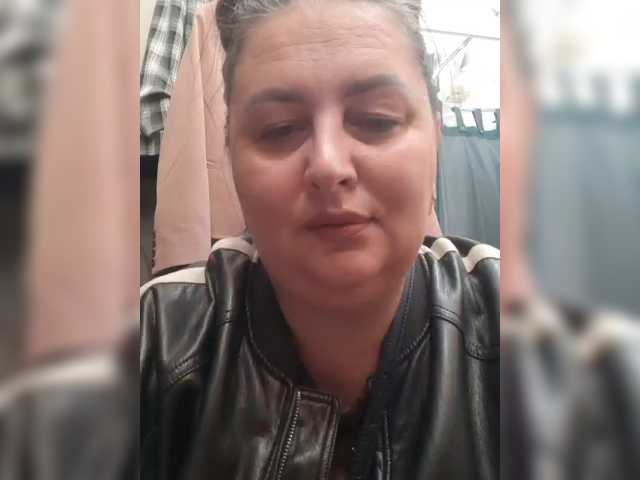 OlgaSaphire live cam preview