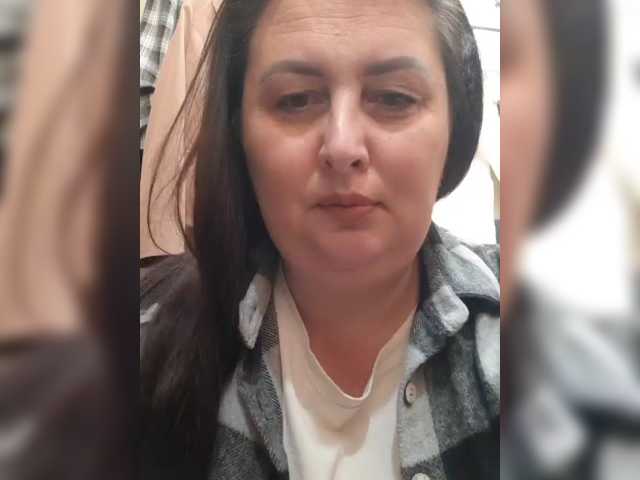 OlgaSaphire live cam preview