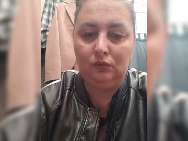 OlgaSaphire live cam preview