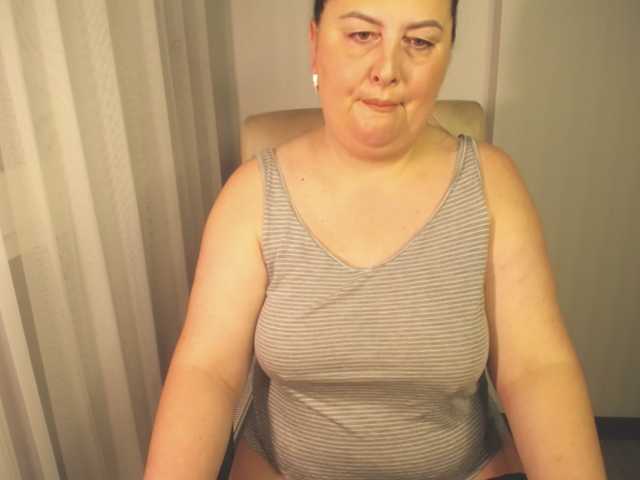OlgaSaphire live cam preview