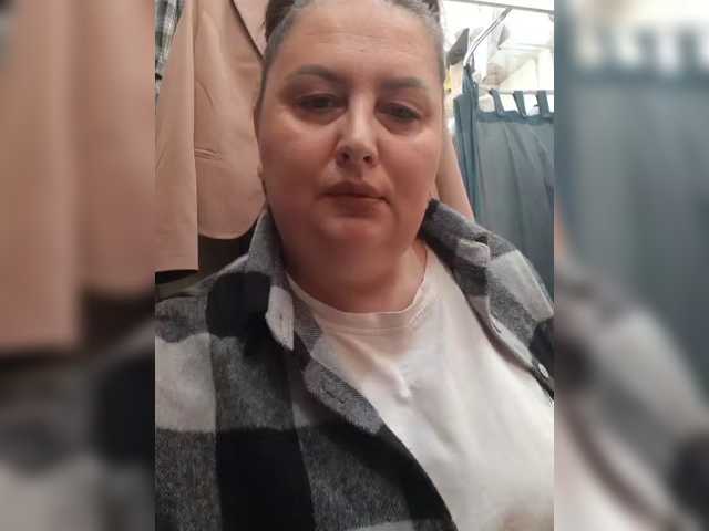 OlgaSaphire live cam preview