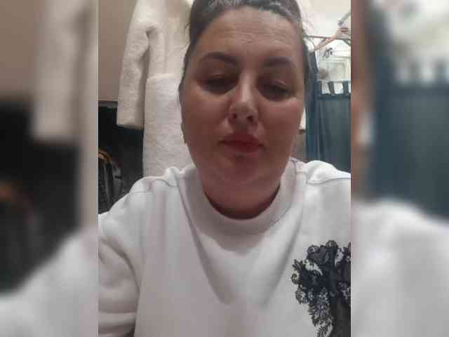 OlgaSaphire webcam