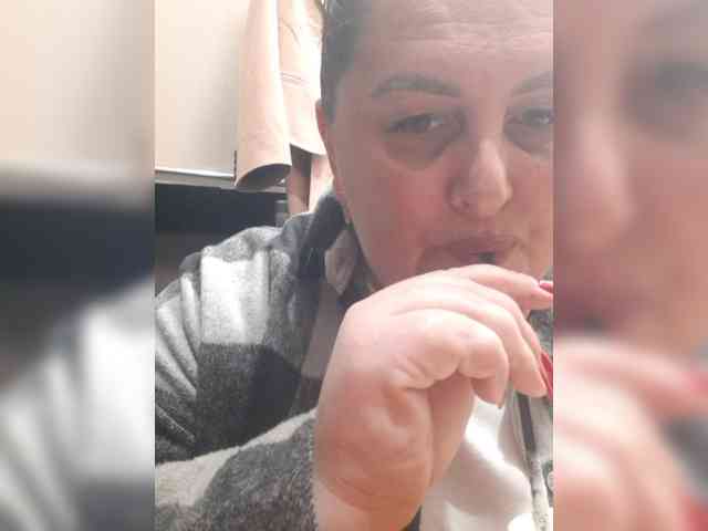 OlgaSaphire webcam
