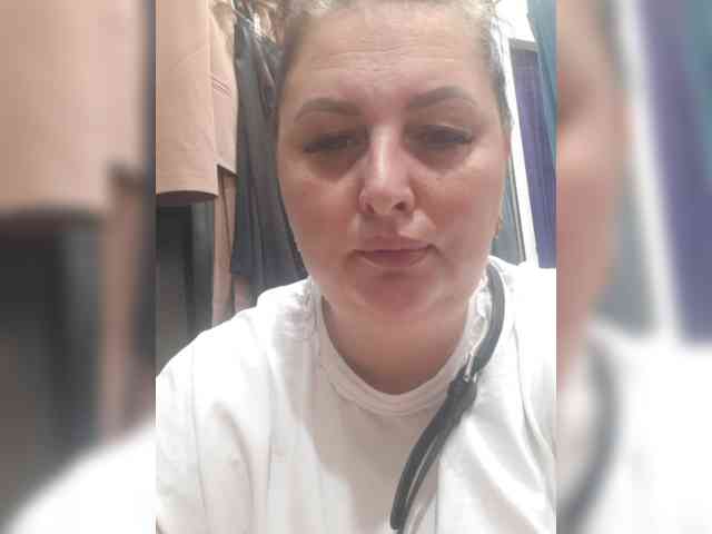 OlgaSaphire webcam