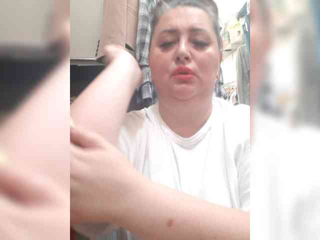 OlgaSaphire webcam