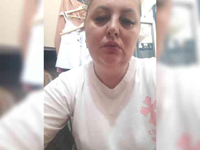 OlgaSaphire webcam