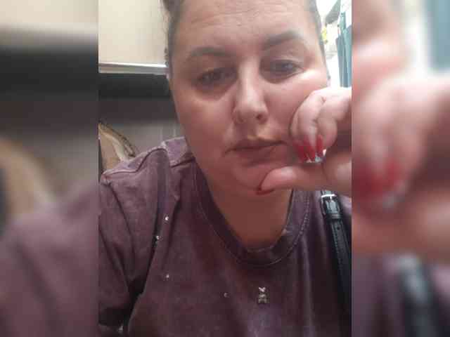OlgaSaphire webcam