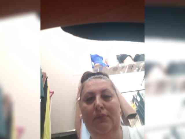 OlgaSaphire webcam