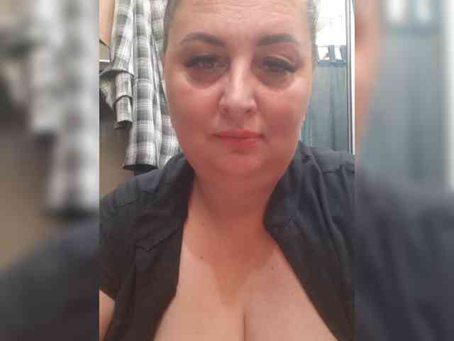Olgasaphire's cam show statistics and live stream