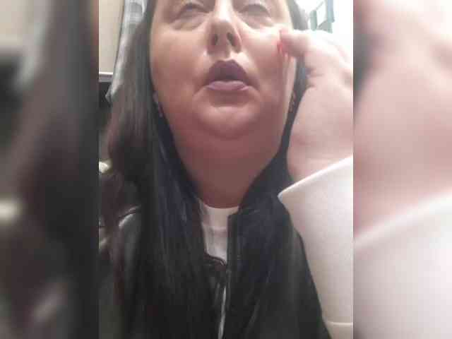 OlgaSaphire webcam