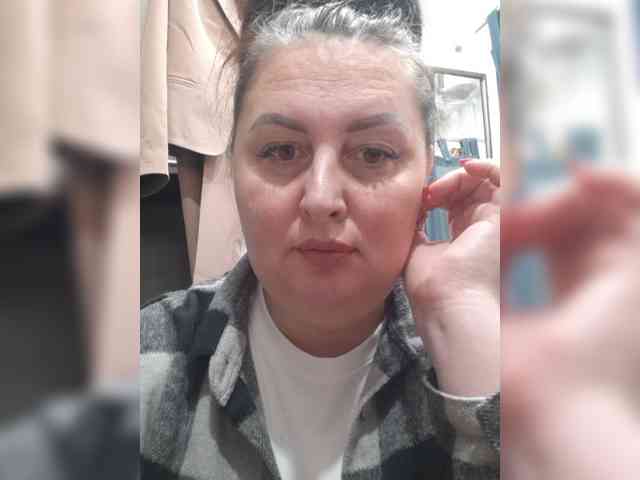 OlgaSaphire webcam