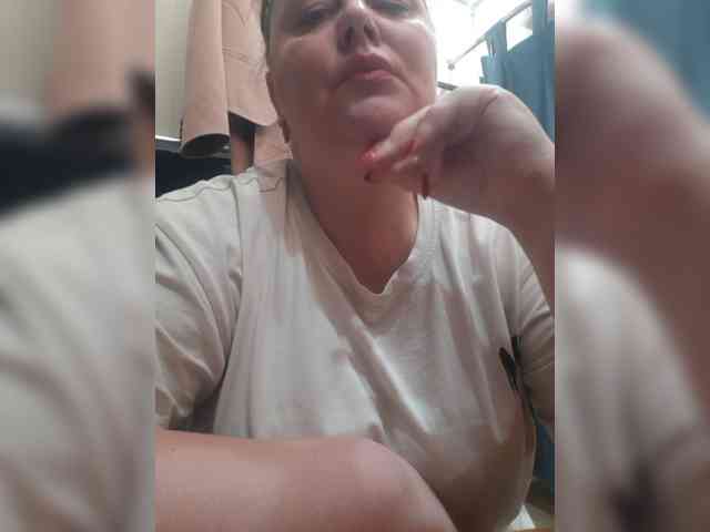 OlgaSaphire webcam