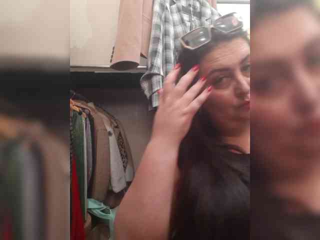 OlgaSaphire webcam