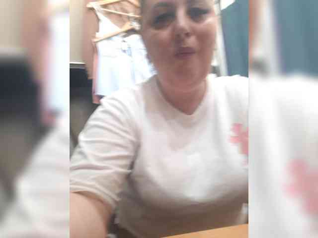 OlgaSaphire webcam