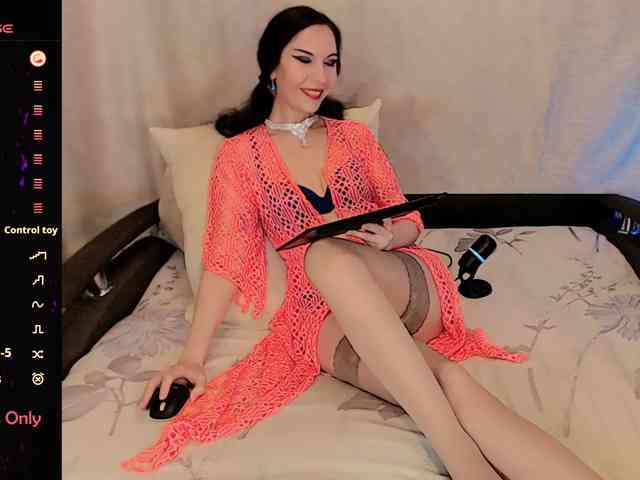 LunaTenebriss webcam