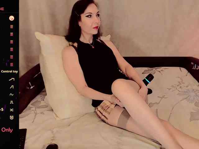 LunaTenebriss webcam
