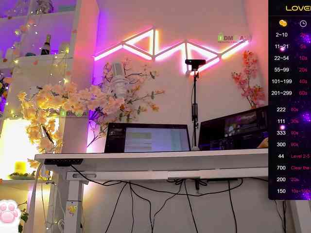 ELENA-XXX Live Webcam on BongaCams